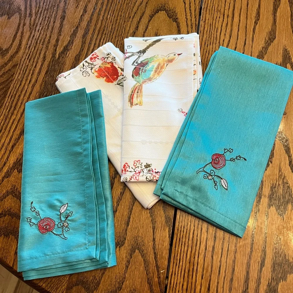 Lenox White Placemats and Napkins with Teal Trim and Multicolor Bird Motif